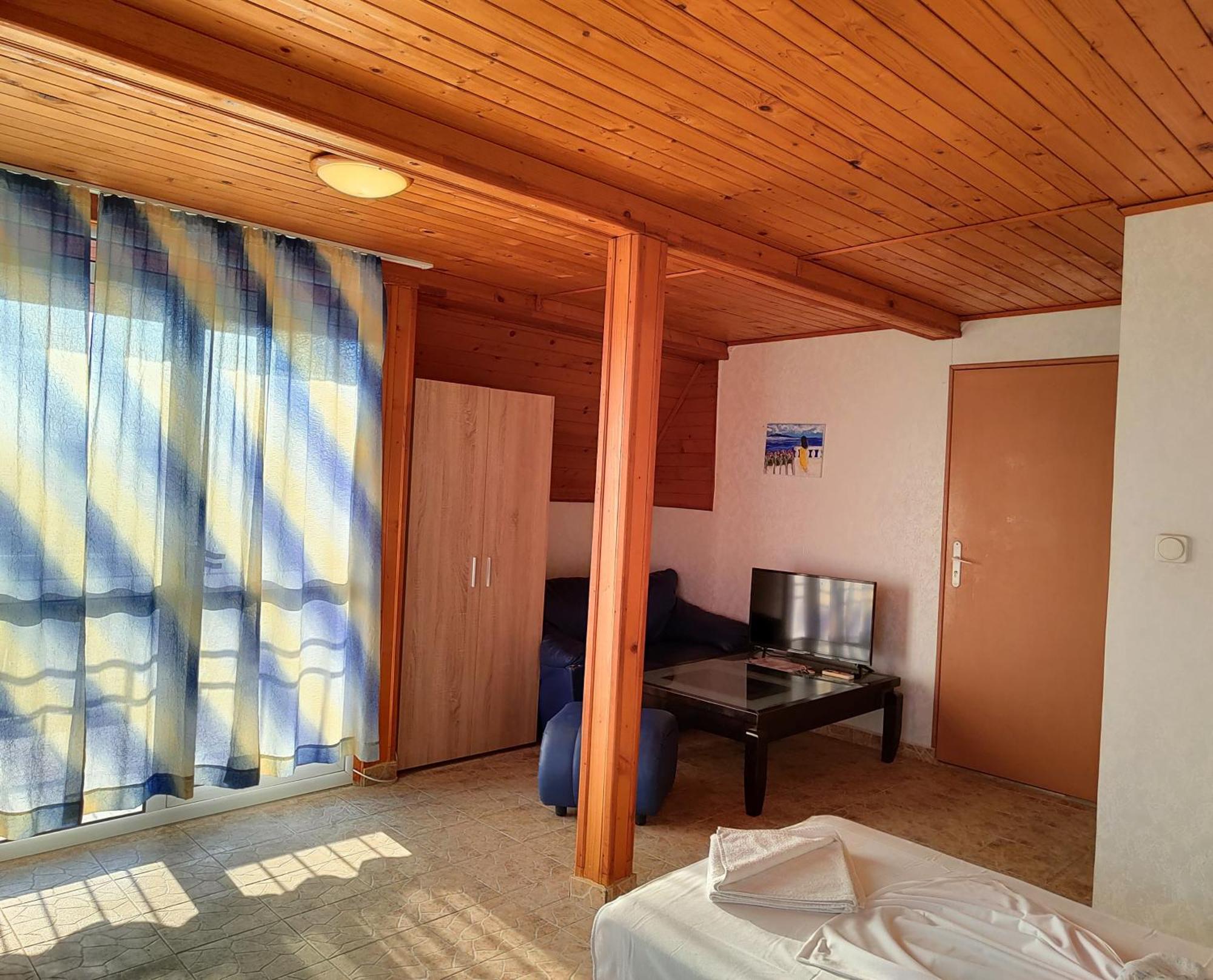 M&D Hotel Несебър Екстериор снимка