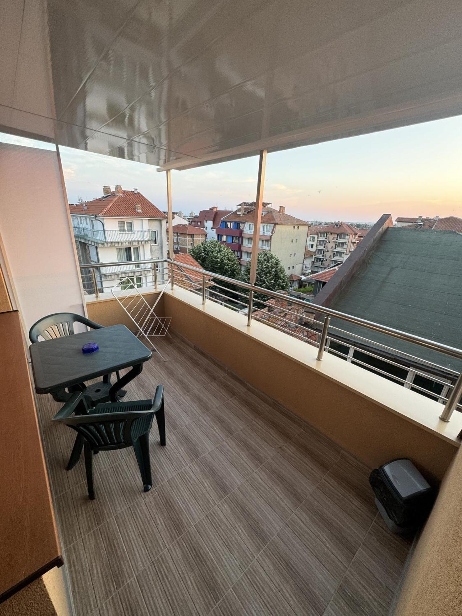 M&D Hotel Несебър Екстериор снимка