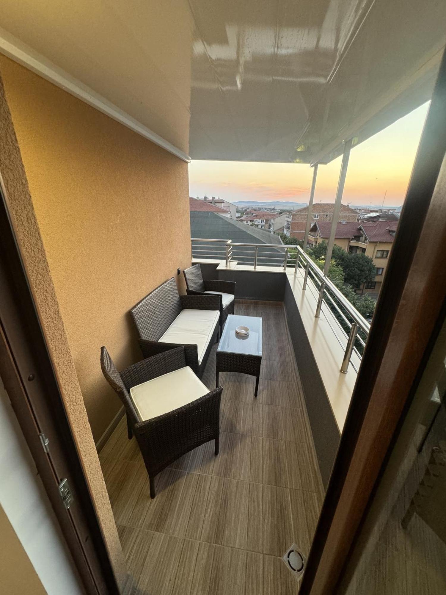M&D Hotel Несебър Екстериор снимка