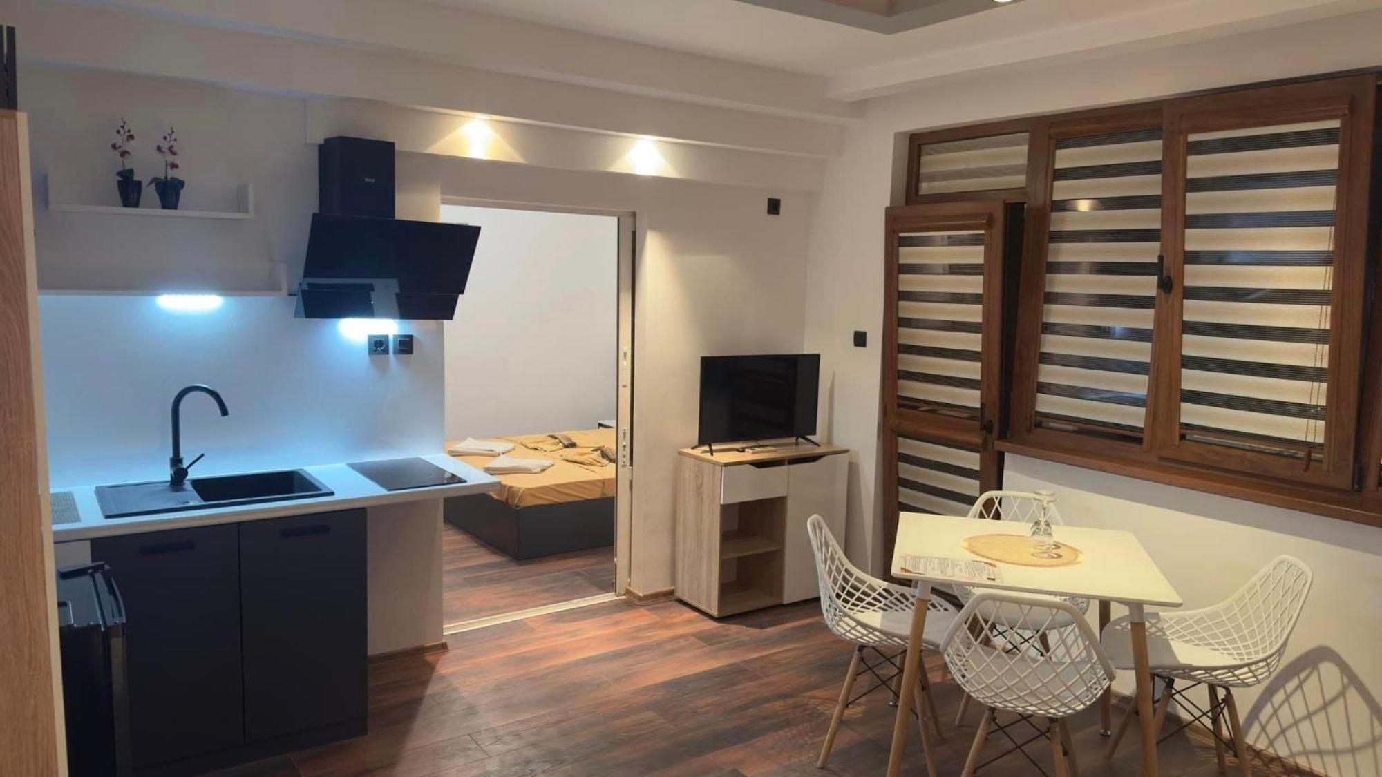 M&D Hotel Несебър Екстериор снимка